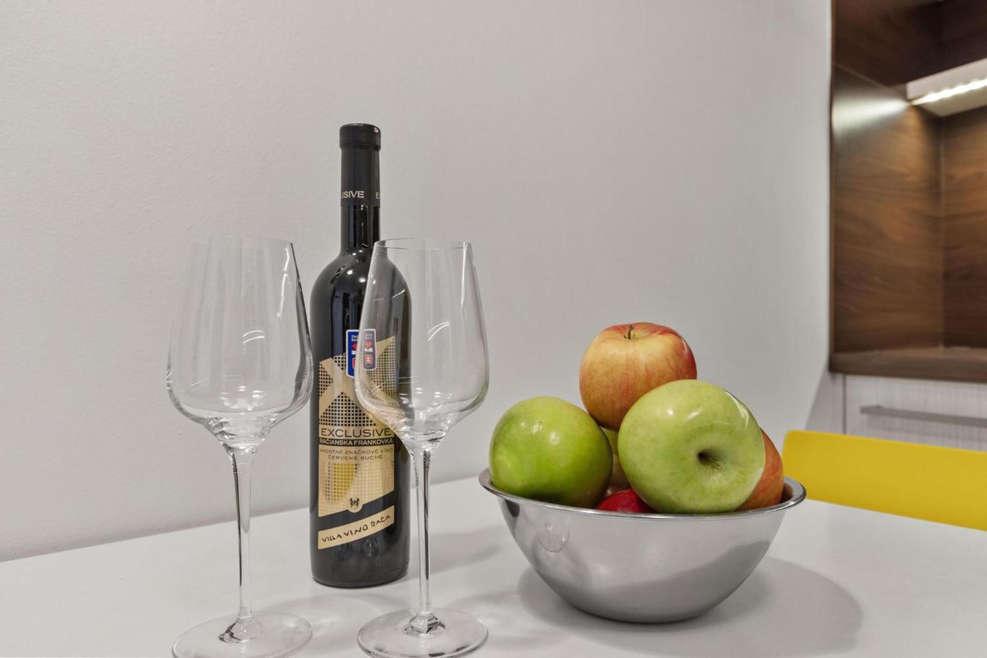 ברטיסלאבה Apple Apartment מראה חיצוני תמונה